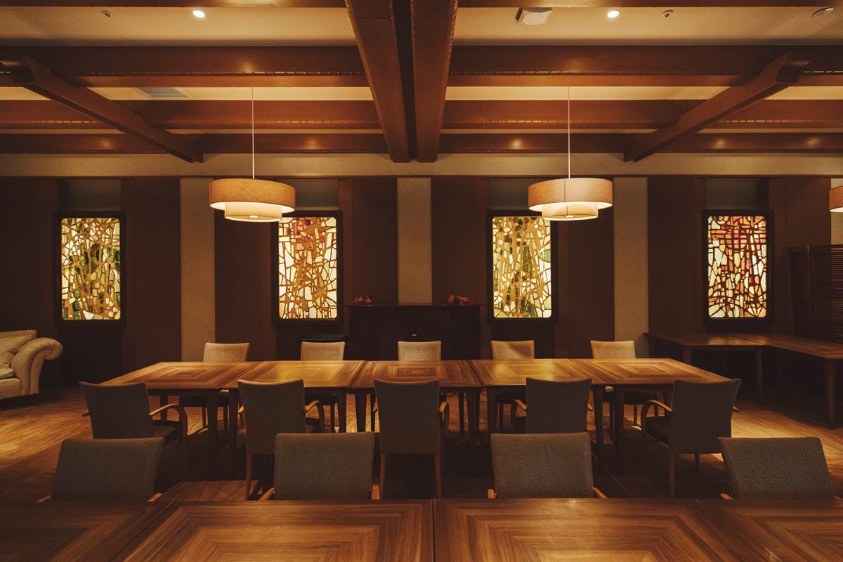 ダイニングに展示されているガブリエル・ロワールの4作品