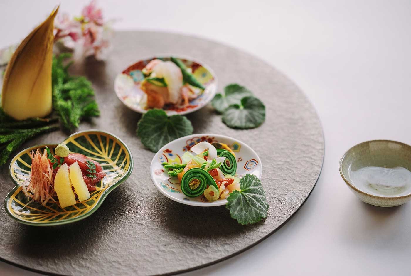 爛漫　本まぐろ　桜鯛　白みる貝