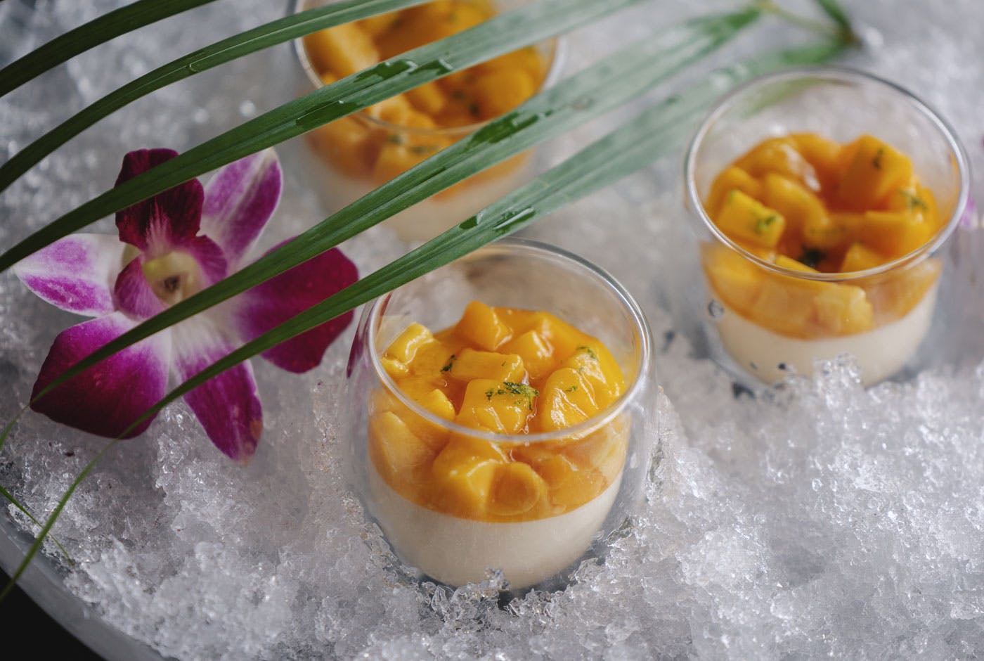 バナナムース　完熟マンゴー　パッションフルーツ